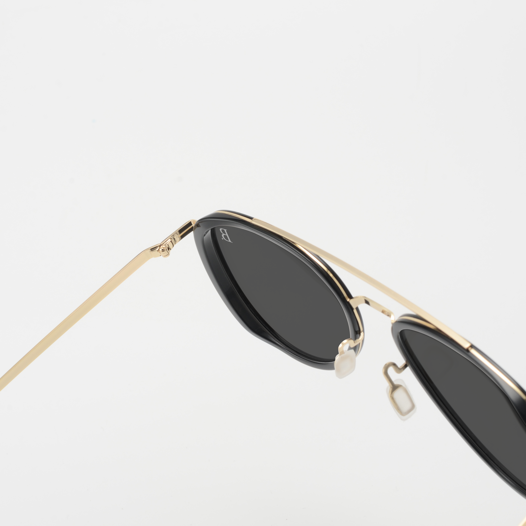 Lotus: Lunettes de soleil de luxe